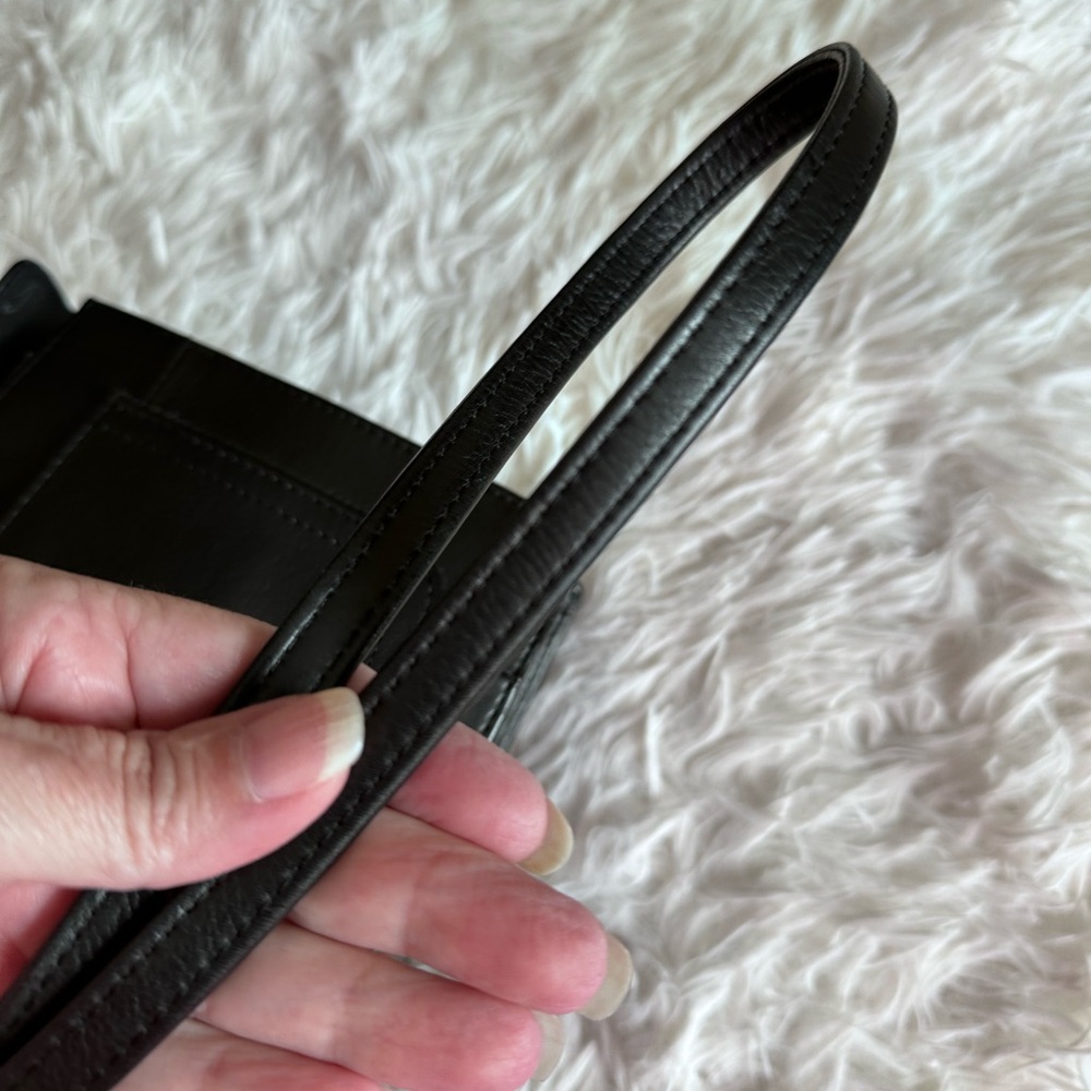 Fossil Navy Blue Leather Crossbody Bag - Picture 10 of 10